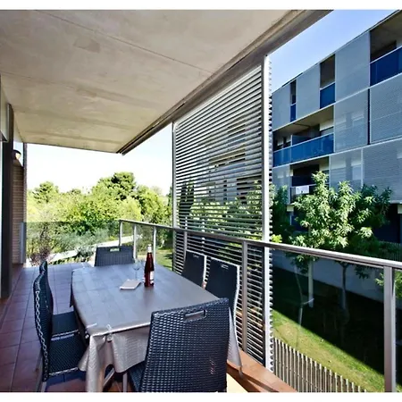 Uhc Paradise Village Family Complex דירה סאלו